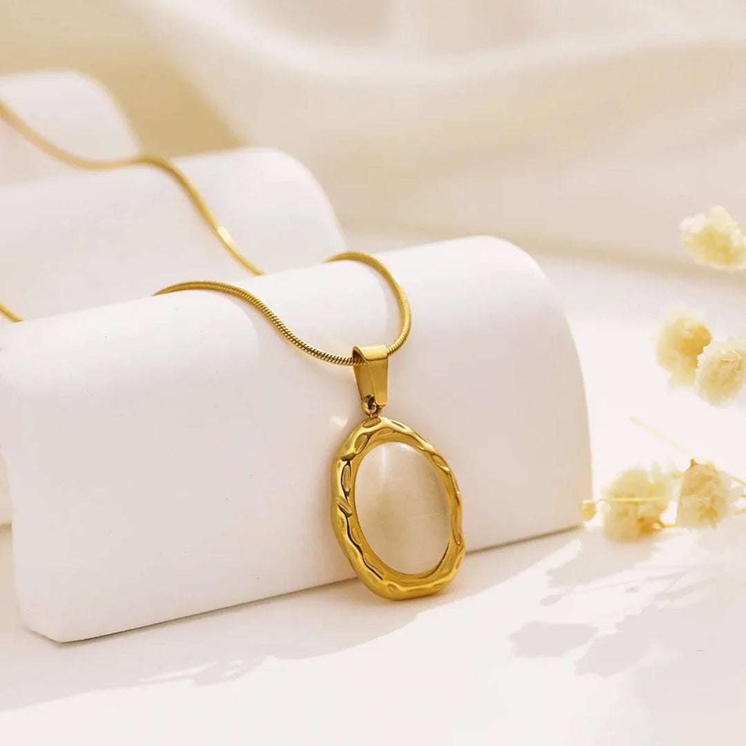 Collana Placcata Oro con Opale Occhio di Gatto Ovale