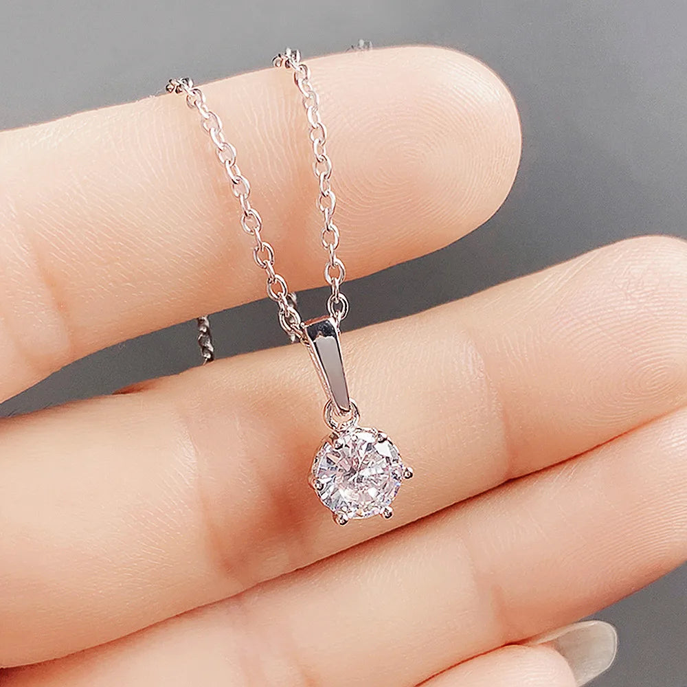 Collana Classica con Ciondolo in Zirconia
