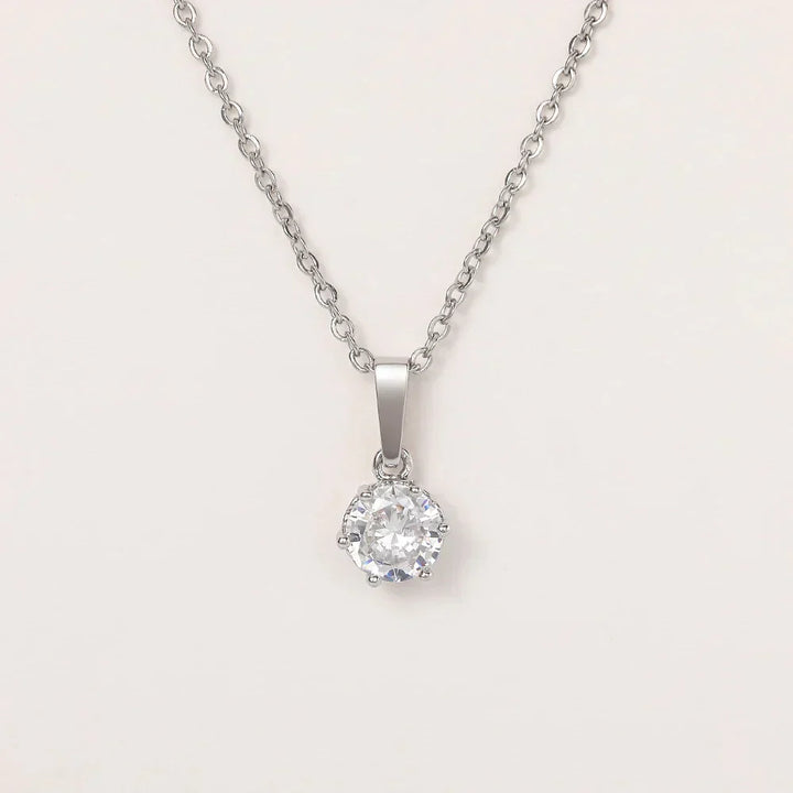 Collana Classica con Ciondolo in Zirconia