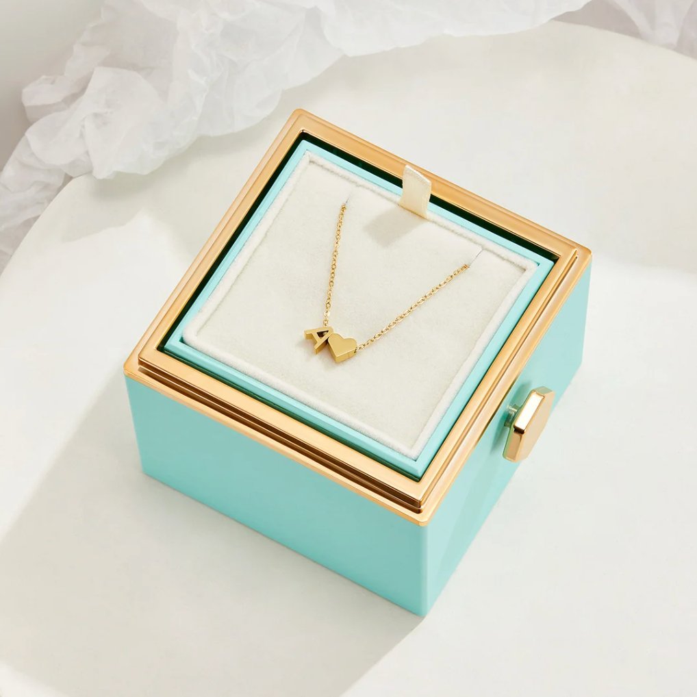 Collana Iniziale Senza Tempo con Ciondolo a Cuore
