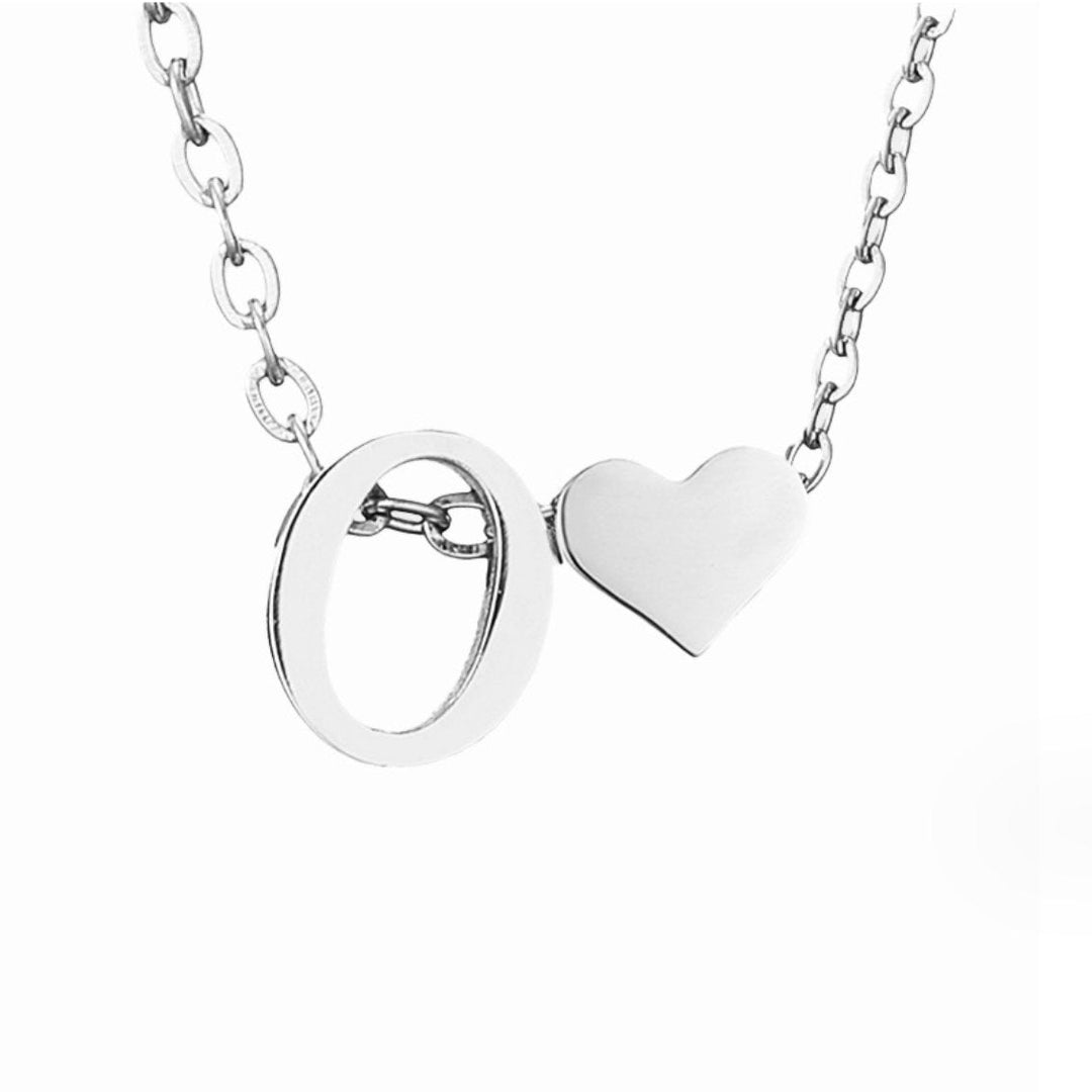 Collana Iniziale Senza Tempo con Ciondolo a Cuore