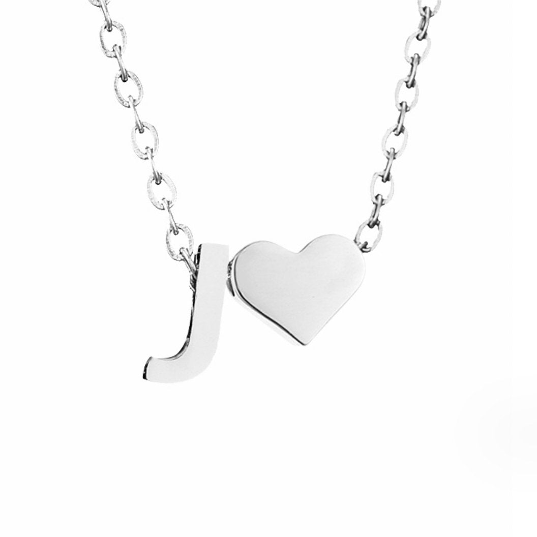 Collana Iniziale Senza Tempo con Ciondolo a Cuore