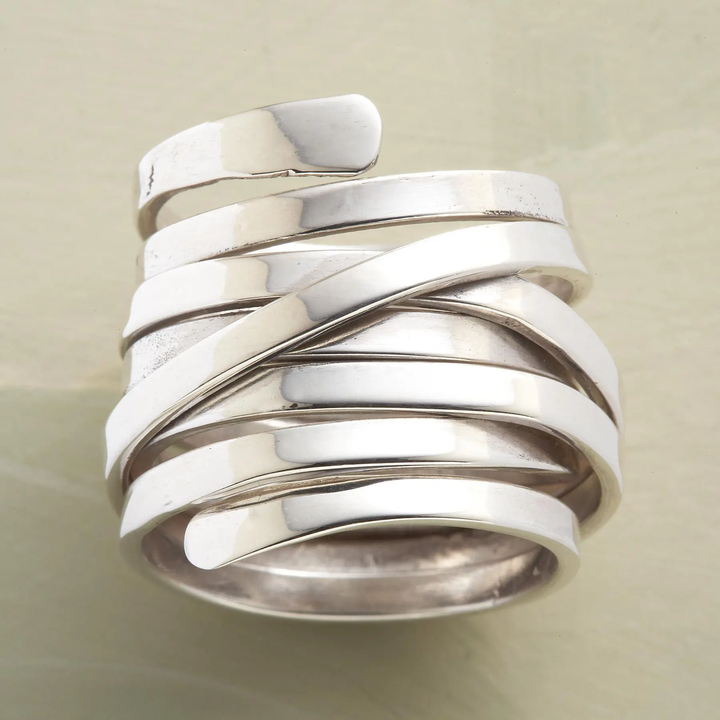 Anello vintage elegante in argento